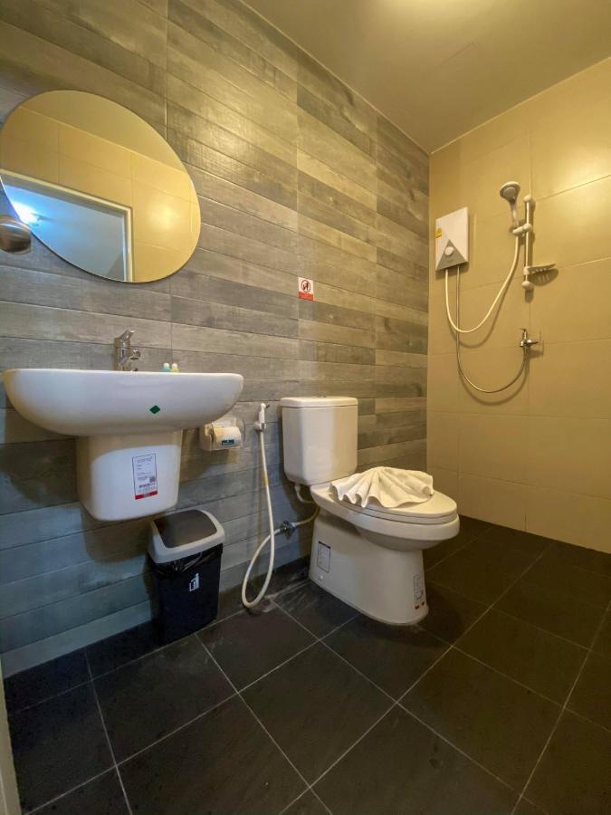 Beam House Hotel Patong Exterior photo
