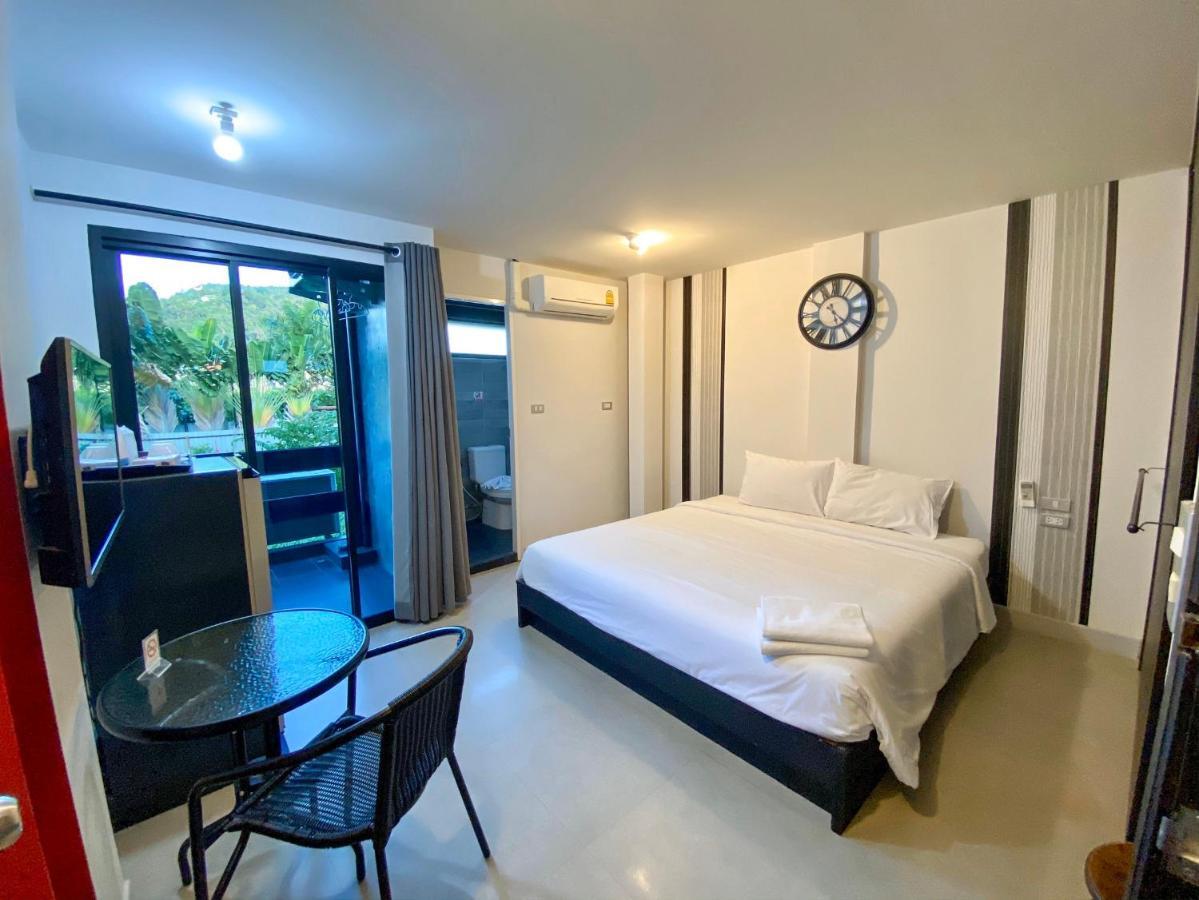 Beam House Hotel Patong Exterior photo