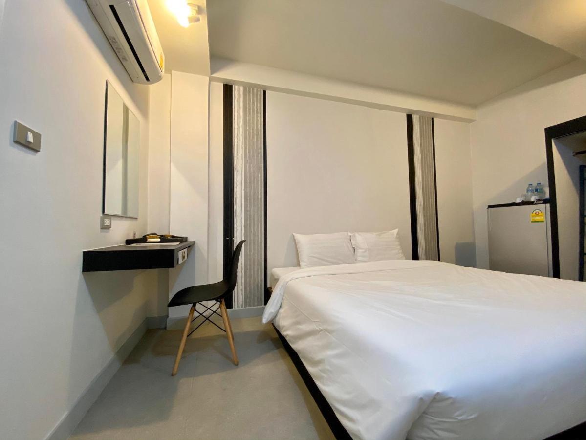 Beam House Hotel Patong Exterior photo